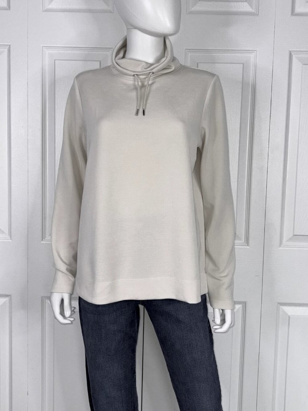 CONTEMPORAINE women's sweater medium
